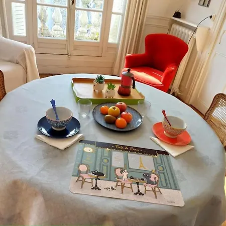 Chic Et 86m2, Bastille 5mn Des Peniches アパート *